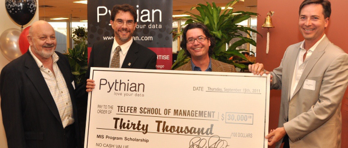 Pythian verse un don de 30 000 $ pour la création de bourses de SIG
