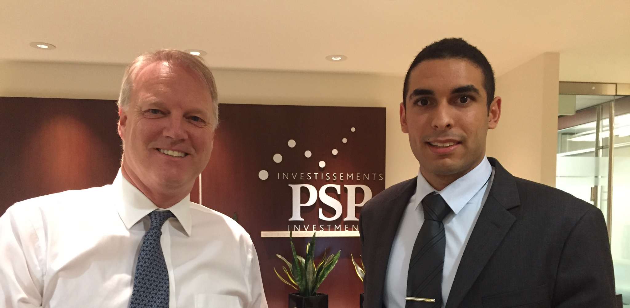 André Bourbonnais, président et chef de la direction d’Investissements PSP avec Jason Azzoparde, finaliste du programme CEO x 1 Jour 2016.