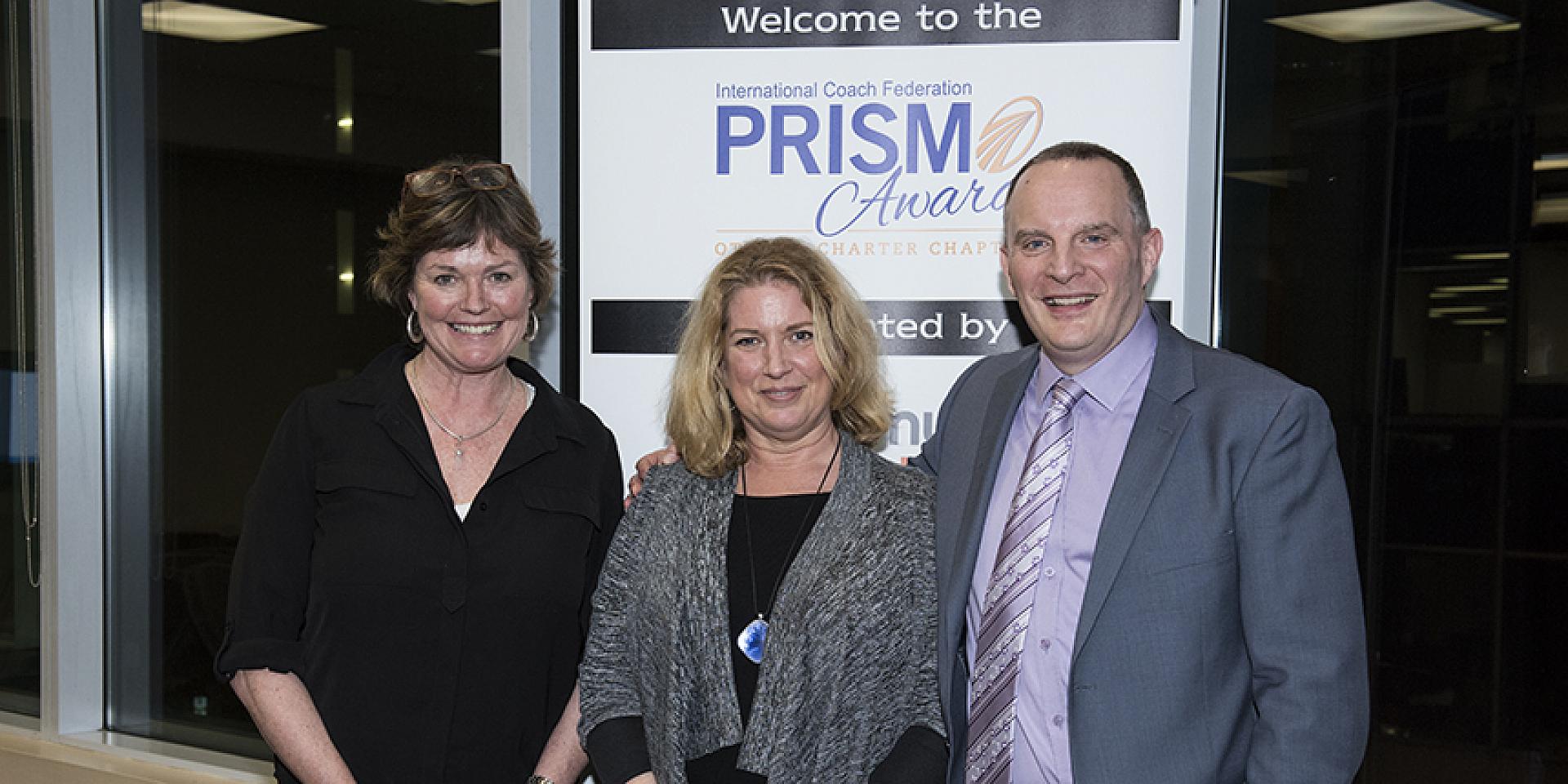 Comité organisateur de la cérémonie de remise de prix Prism – Jennifer MacLeod, Judy Mouland et Denis Lévesque