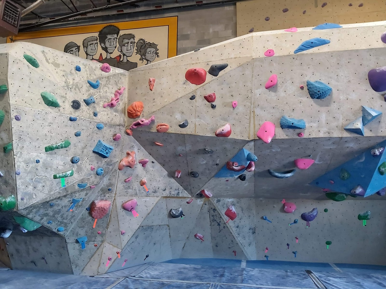 Murs d'escalade au Coyote Rock Gym