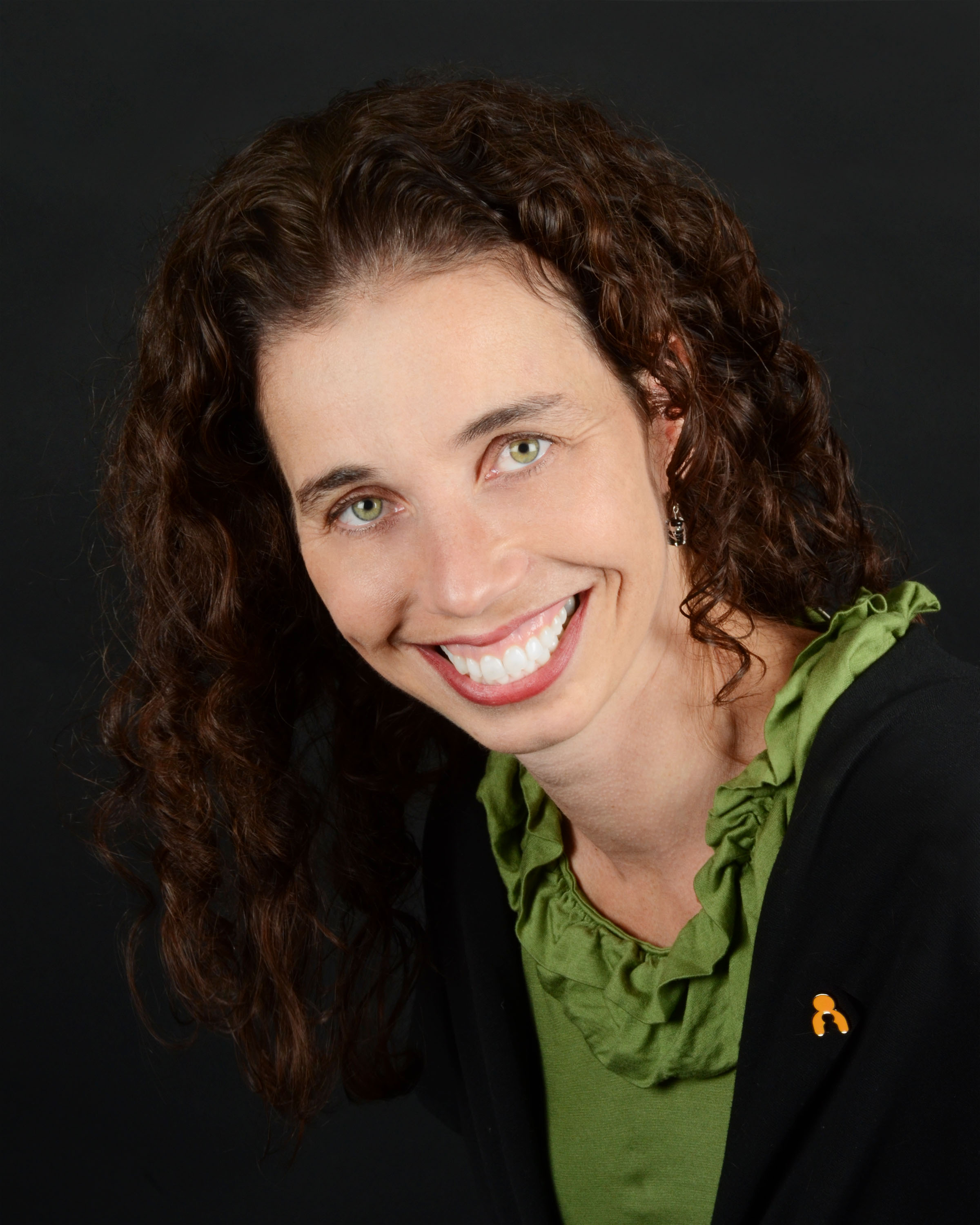 Mari Teitelbaum Smiling Headshot
