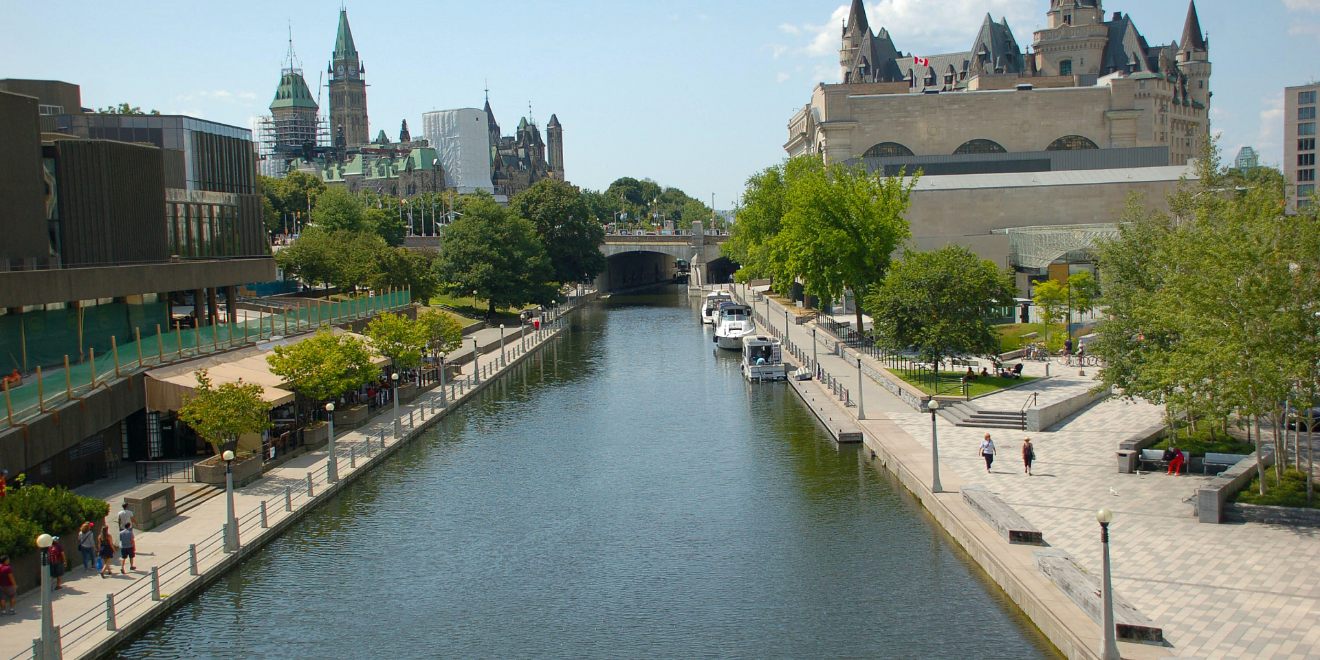 Le Canal Rideau au centre-ville d'Ottawa