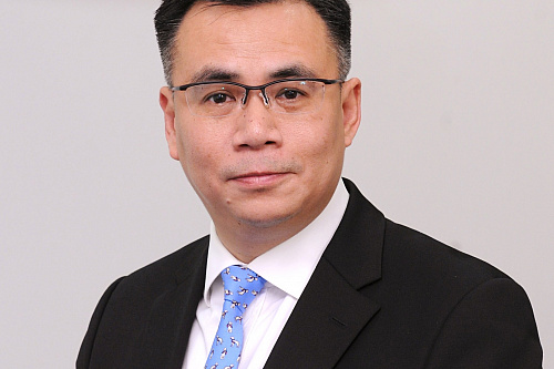 Alumni on the Move: Dr Ricky Chau, EMBA 2000