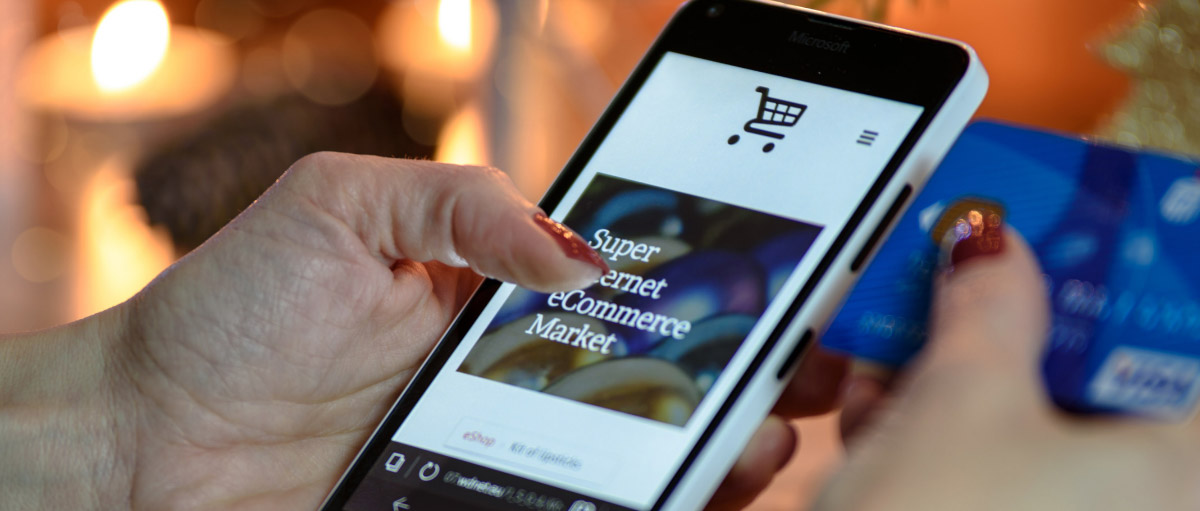 Social commerce: Improving online shopping experience