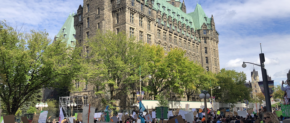 student protest in front on Parliament in Ottawa