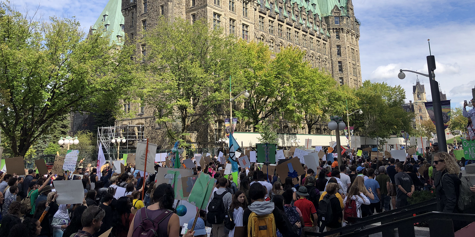 student protest in front on Parliament in Ottawa