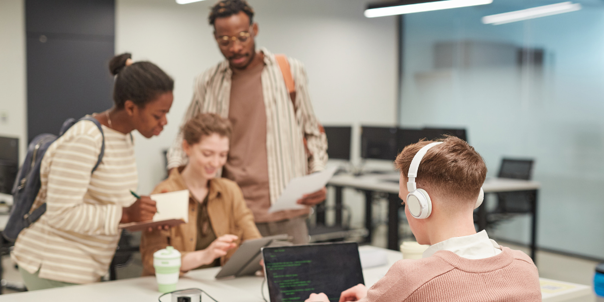 Une équipe de recherche Telfer-Arts étudiera les dynamiques interpersonnelles de l’inclusion sociale au travail et en classe